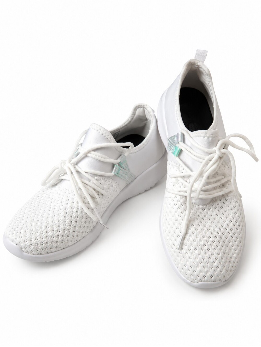 EUC Cross Trekkers women's light weight walker sneaker sz 9 white